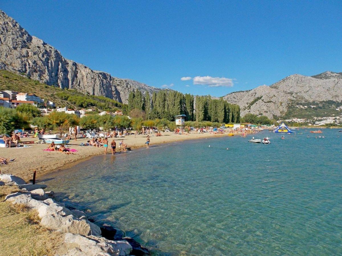Apartments And Rooms Nikola Omiš Екстериор снимка