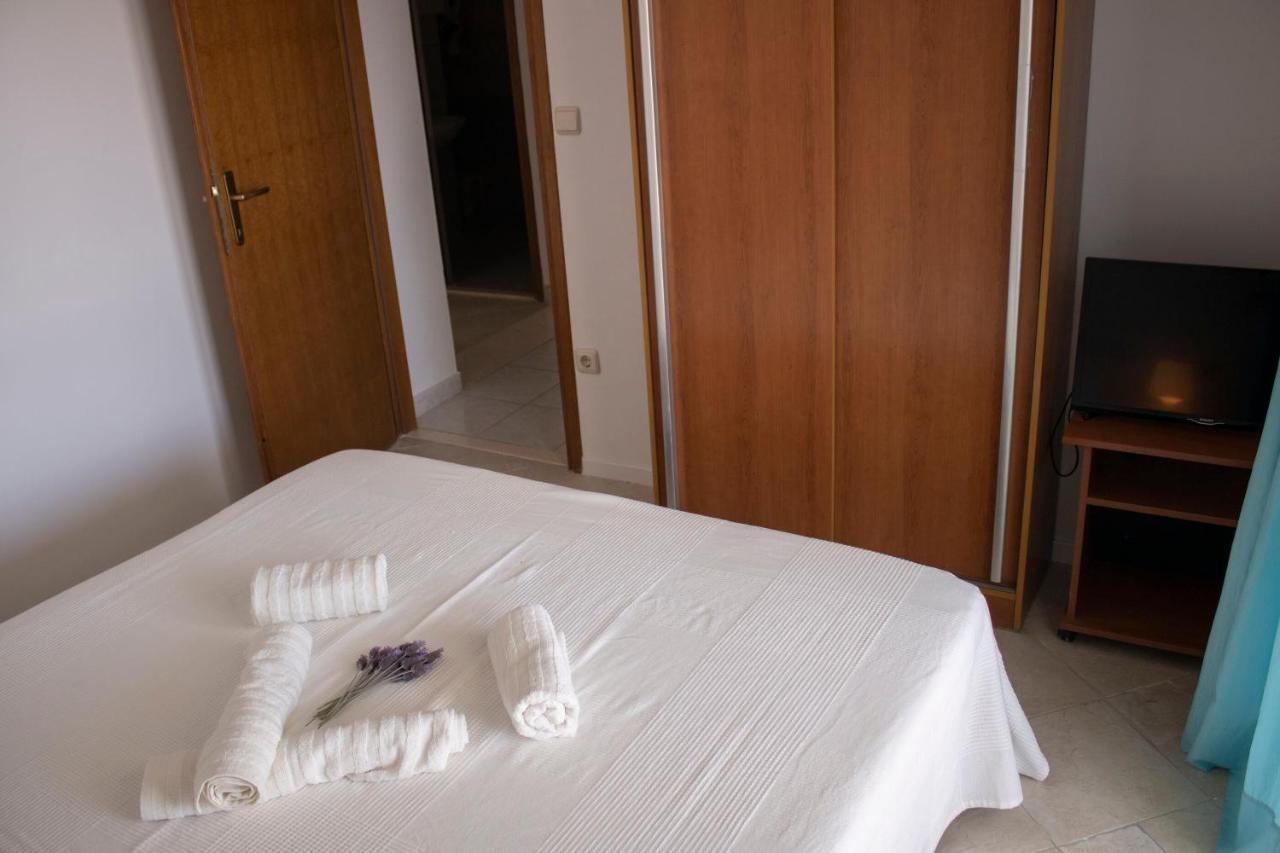 Apartments And Rooms Nikola Omiš Екстериор снимка