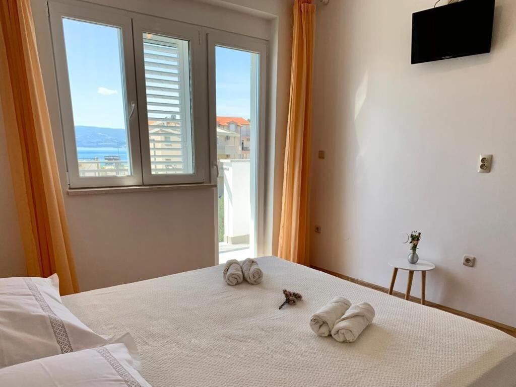Apartments And Rooms Nikola Omiš Екстериор снимка
